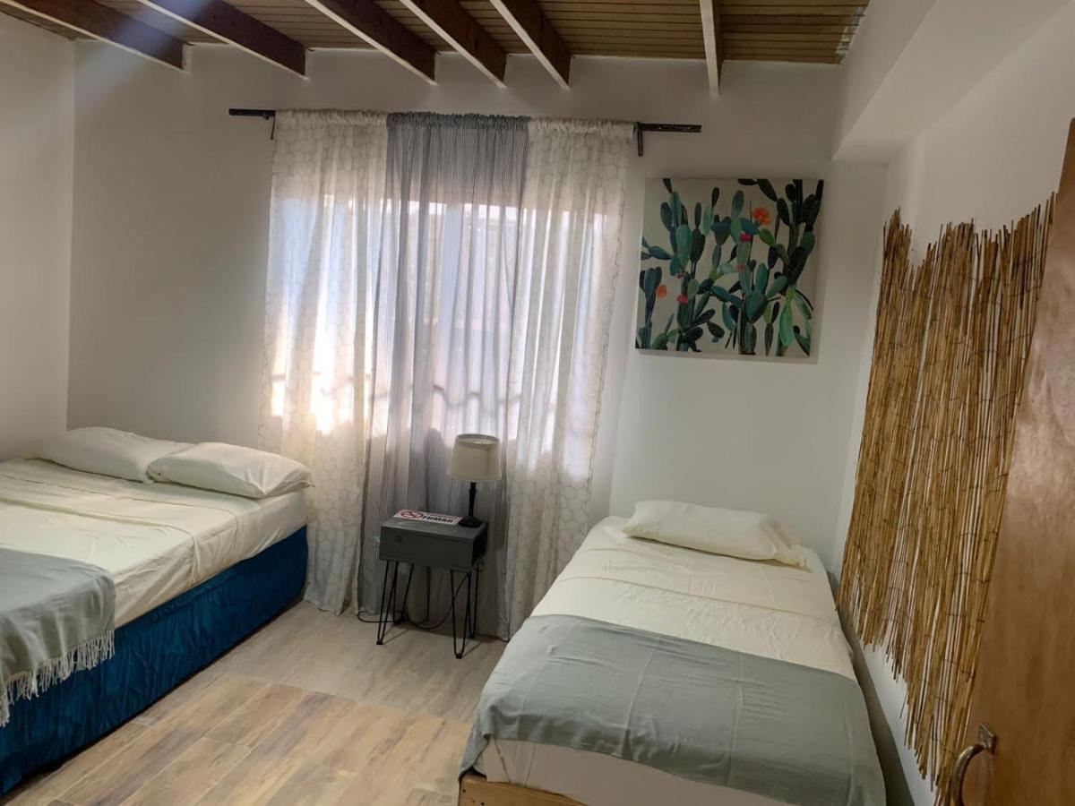 Joebi'S House Walking Distance To Rocky Cay Beach Ideal For Families Or Groups Buenavista  Bagian luar foto